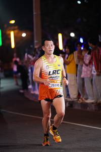 BIB: 101, 25195
                            <button type="button" onclick="openModal(23220388)" class="btn btn-primary btn-sm float-right btn-popup" data-toggle="modal" data-target=".modal-high-quality">
                        <i class="fas fa-shopping-cart"></i> Add to Cart
                    </button>
                                            <button type="button" onclick="isThisMe(23220388, true)" class="btn btn-success btn-sm float-right btn-popup btn-isme hidden" data-toggle="tooltip" data-placement="bottom" title="นี่คือรูปของคุณใช่ไหม คลิกที่นี่เพื่อเอาเข้าอัลบั้ม">
                        <i class="fas fa-plus"></i> Add to album
                    </button>
                    <button type="button" onclick="isThisMe(23220388, false)" class="btn btn-warning btn-sm float-right btn-popup btn-isnotme hidden">
                        <i class="fas fa-ban"></i> Remove from album
                    </button>